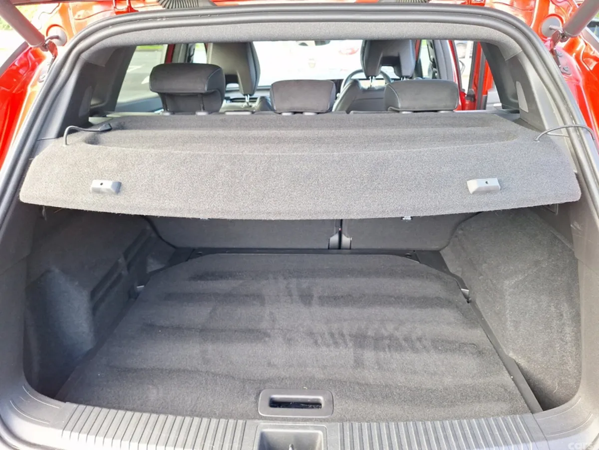 Renault Austral SUV, Petrol, 2024, Red