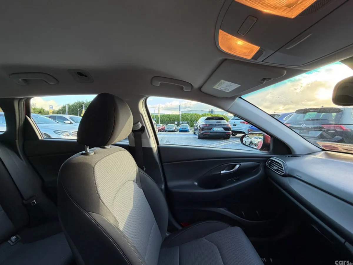 Hyundai i30 Estate, Diesel, 2018, Red