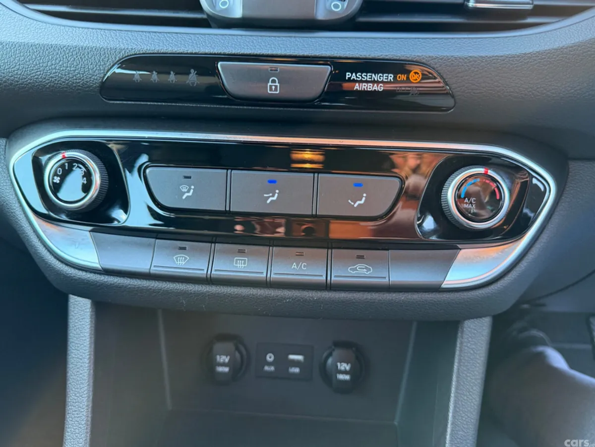 Hyundai i30 Estate, Diesel, 2018, Red