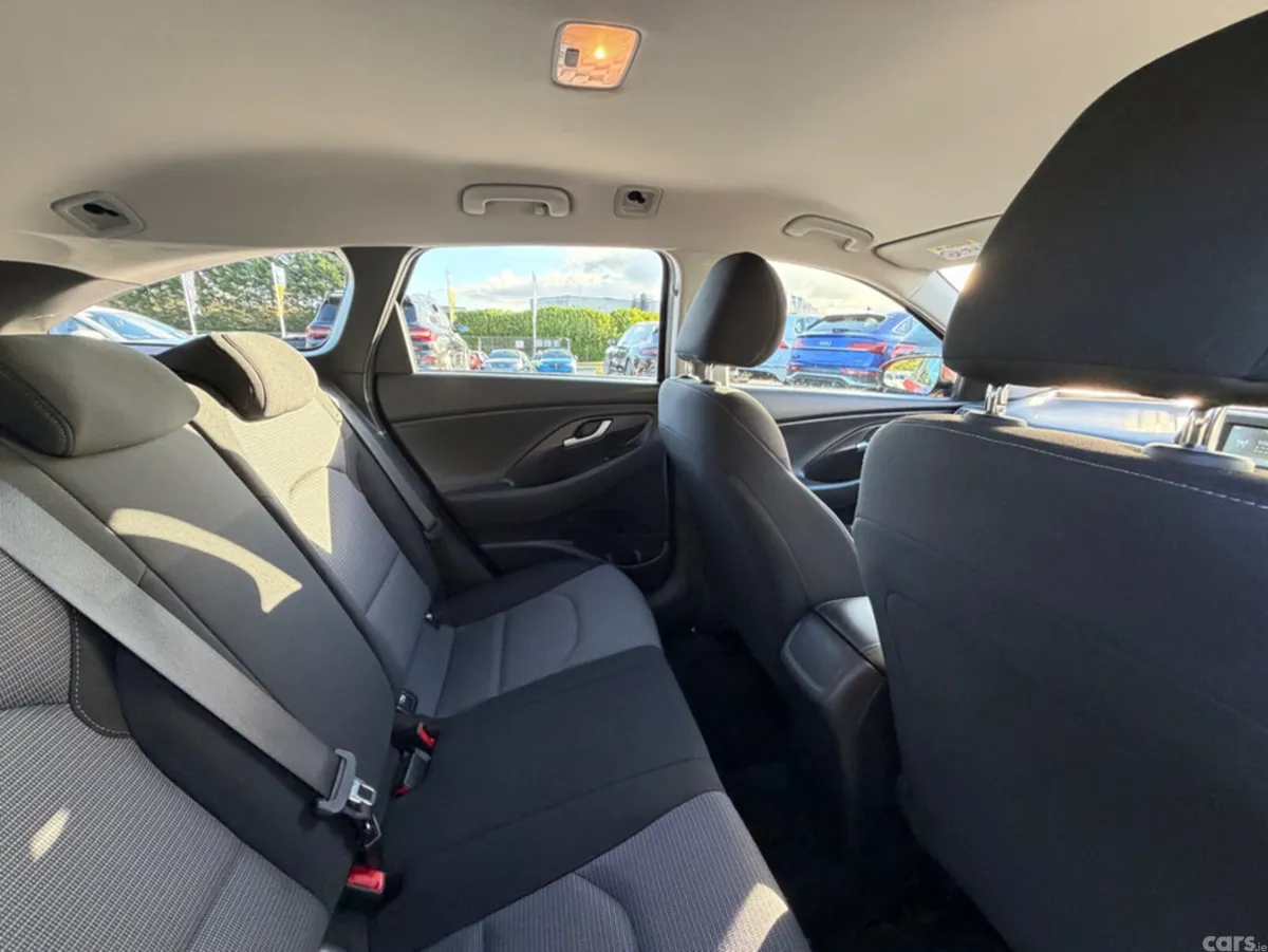 Hyundai i30 Estate, Diesel, 2018, Red