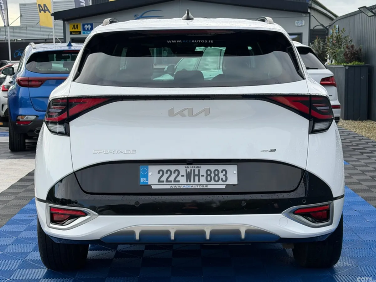 Kia Sportage SUV, Petrol Hybrid, 2022, White