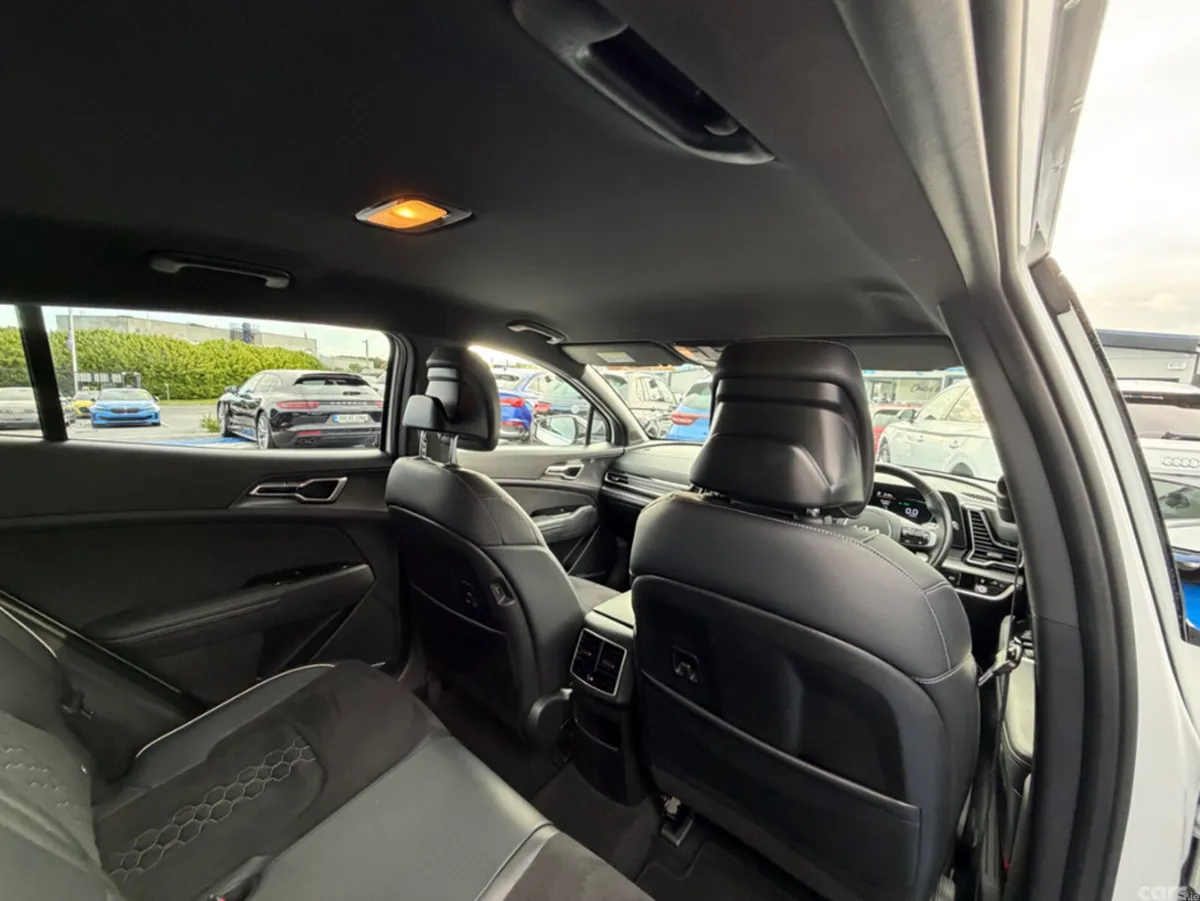 Kia Sportage SUV, Petrol Hybrid, 2022, White