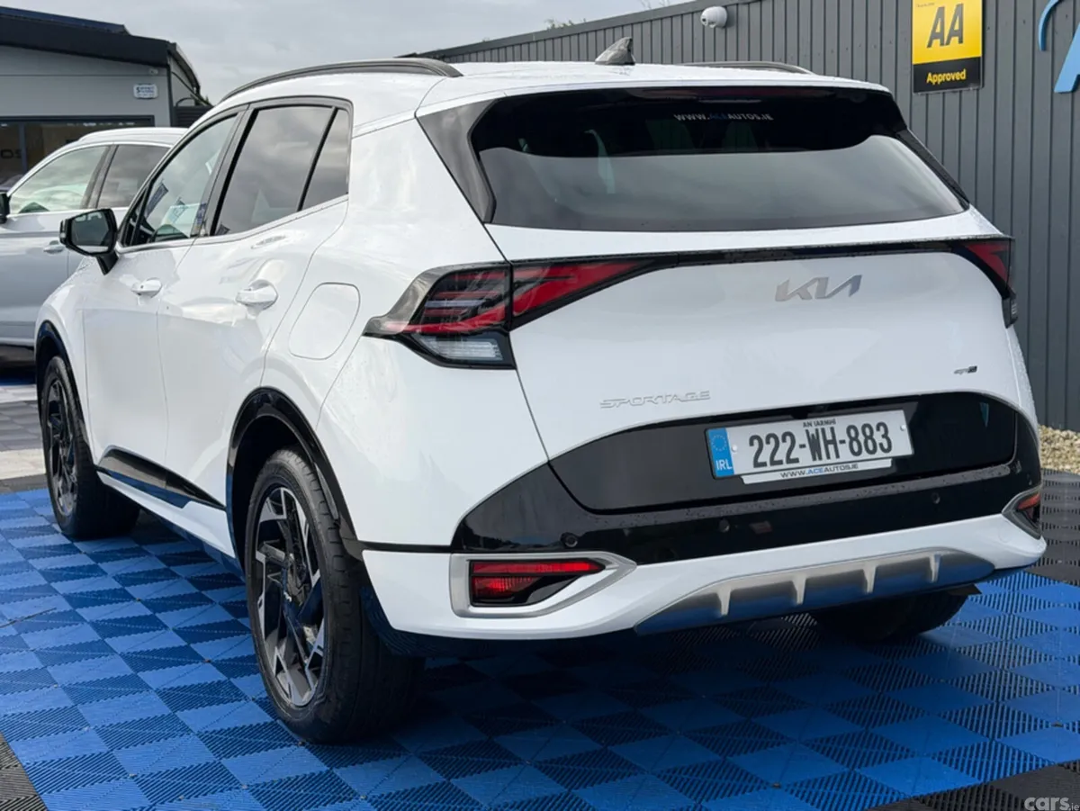 Kia Sportage SUV, Petrol Plug-in Hybrid, 2022, White