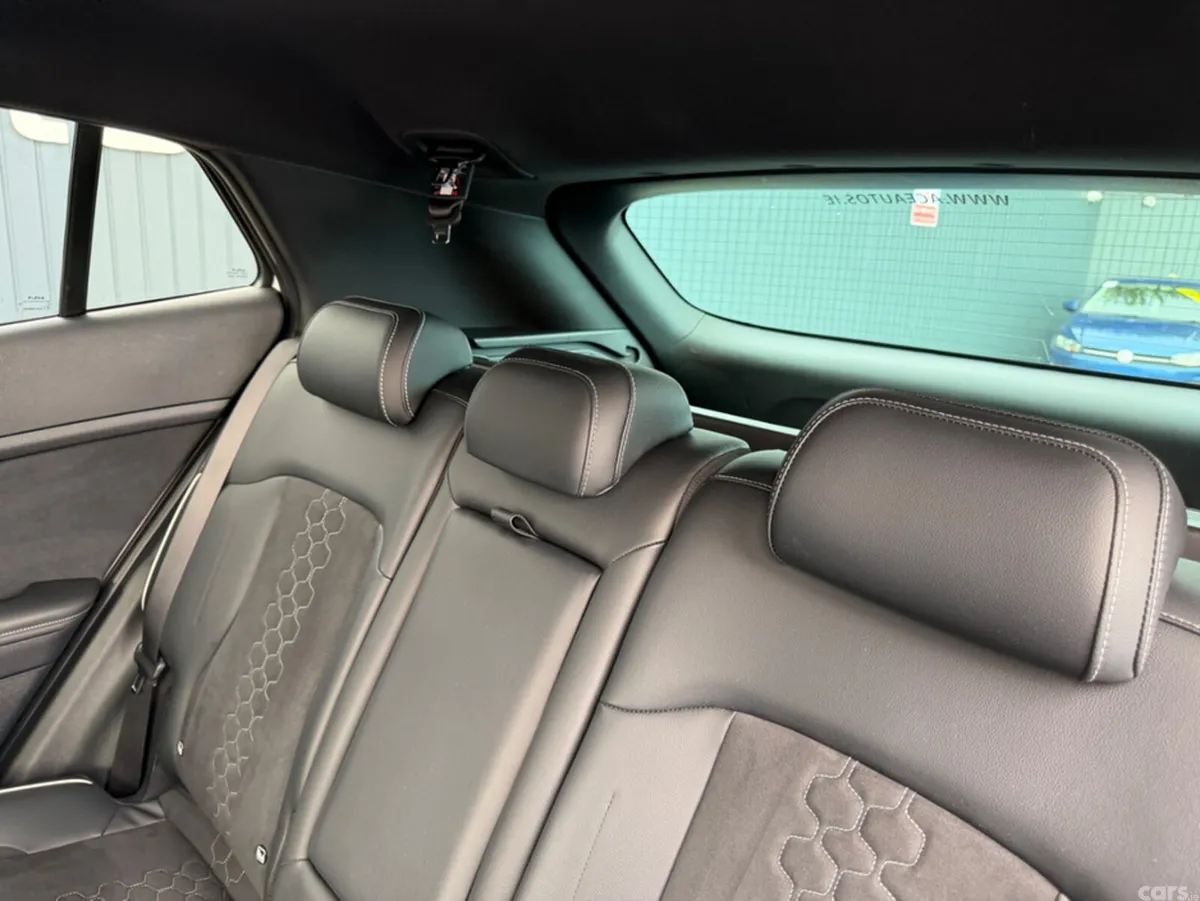 Kia Sportage SUV, Petrol Hybrid, 2022, White