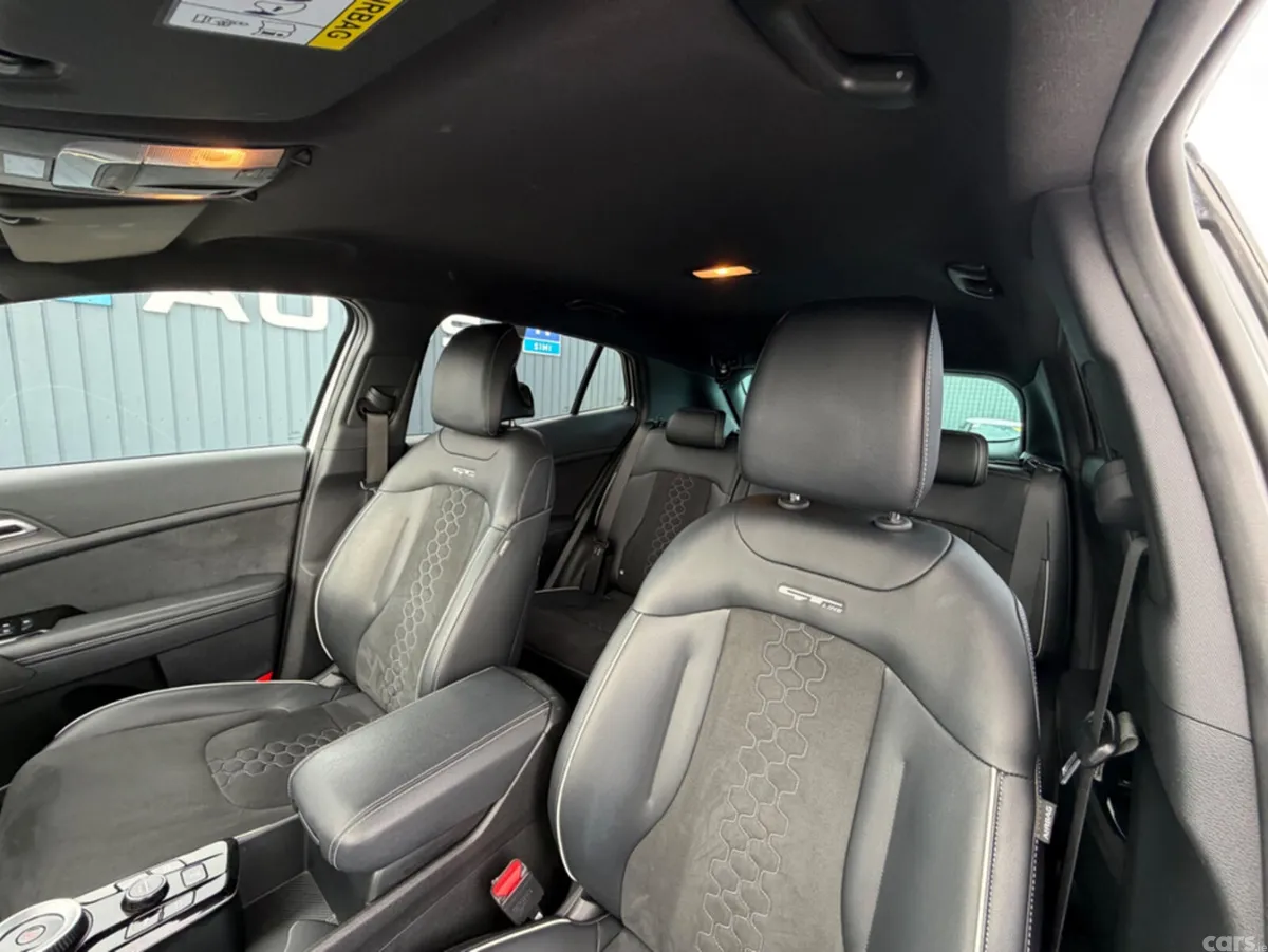 Kia Sportage SUV, Petrol Hybrid, 2022, White