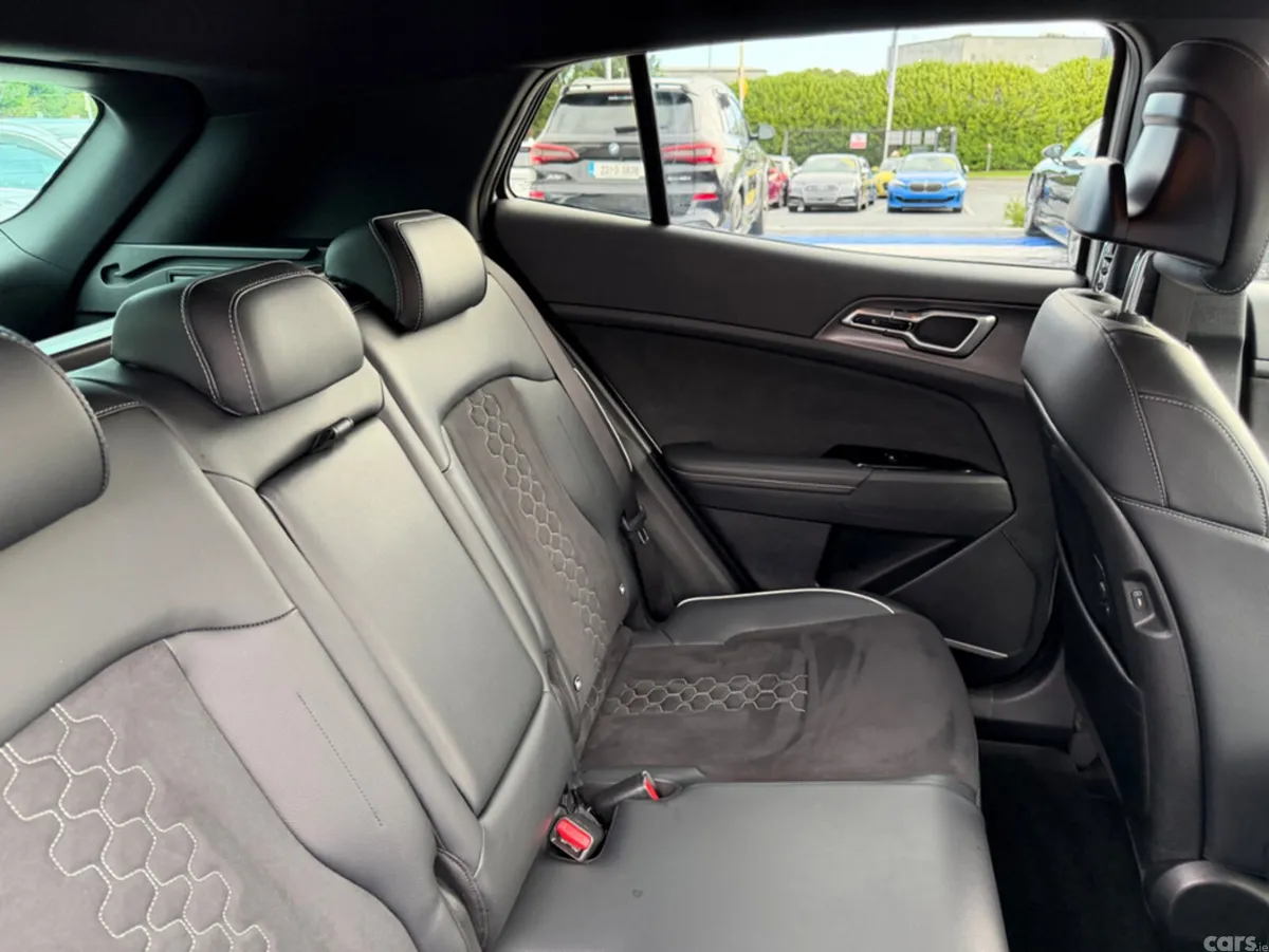 Kia Sportage SUV, Petrol Plug-in Hybrid, 2022, White