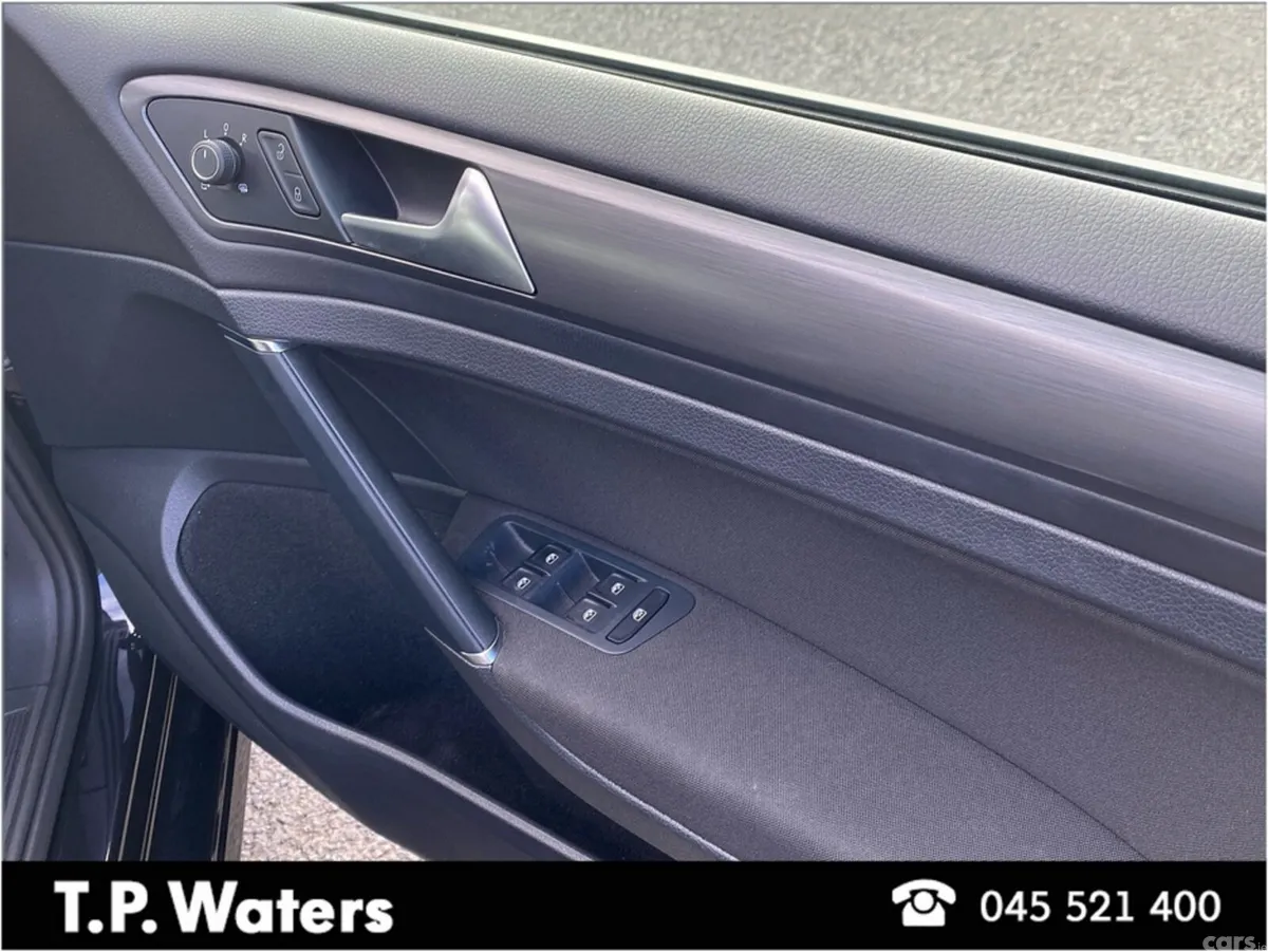 Volkswagen Golf Hatchback, Petrol, 2018, Black
