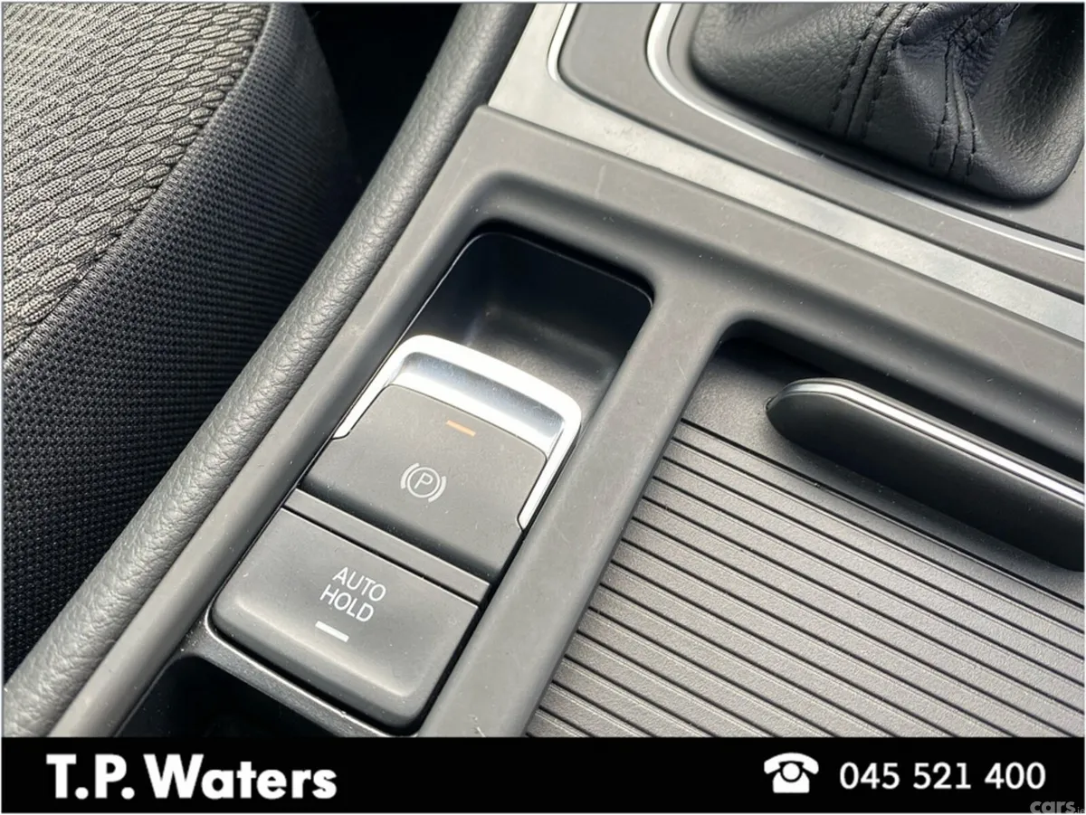 Volkswagen Golf Hatchback, Petrol, 2018, Black