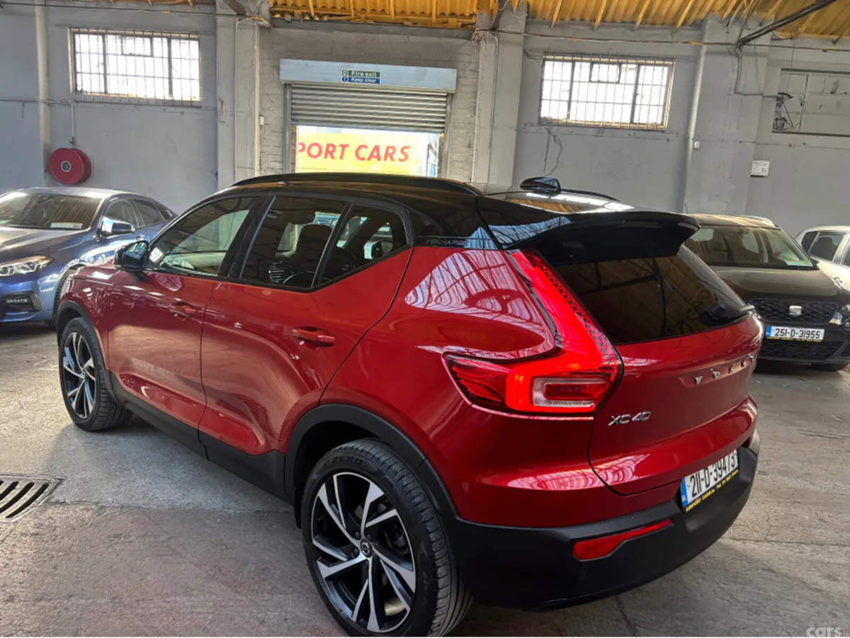 Volvo XC40 SUV, Petrol Plug-in Hybrid, 2021, Red