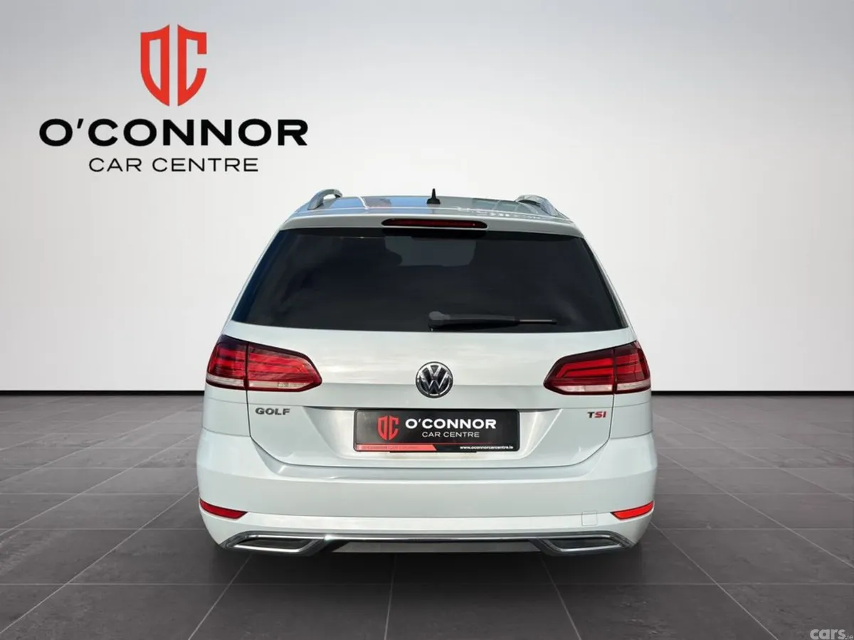 Volkswagen Golf Hatchback, Petrol, 2018, White