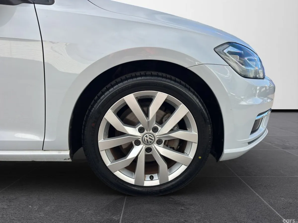 Volkswagen Golf Hatchback, Petrol, 2018, White