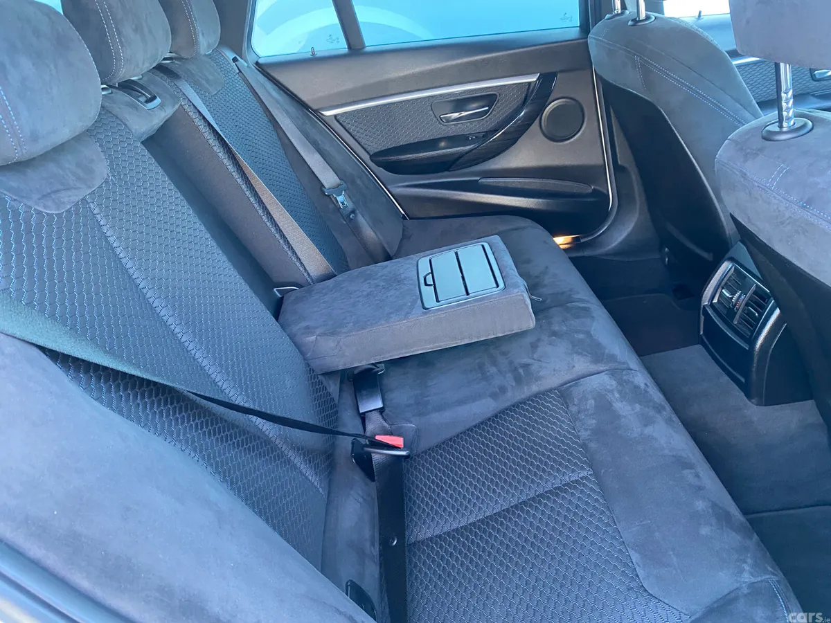 BMW 3-Series Estate, Diesel, 2018, White