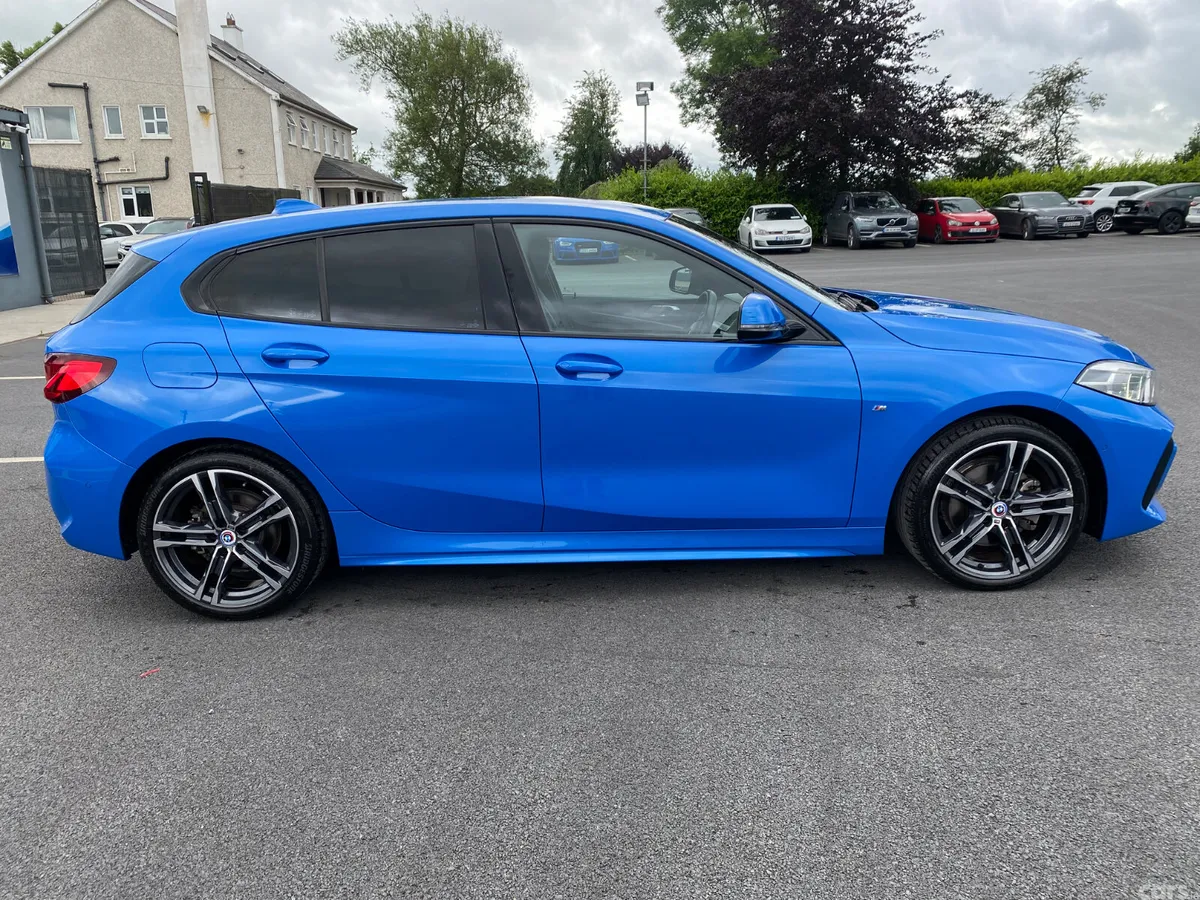 BMW 1-Series Hatchback, Diesel, 2023, Blue