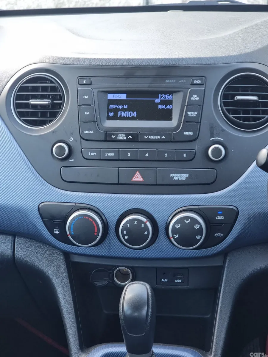 Hyundai i10 Hatchback, Petrol, 2018, Blue