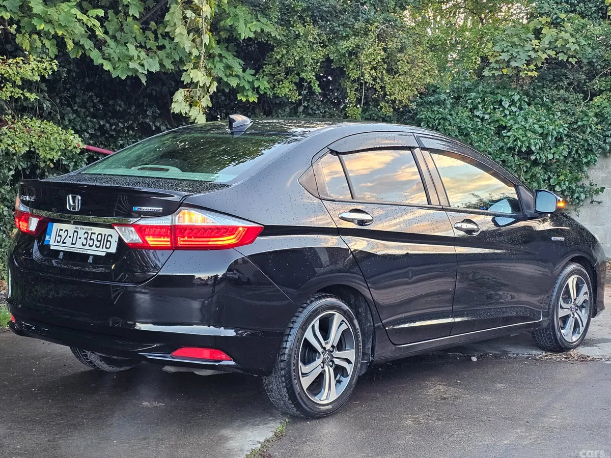 Honda Grace Saloon, Petrol Hybrid, 2015, Black