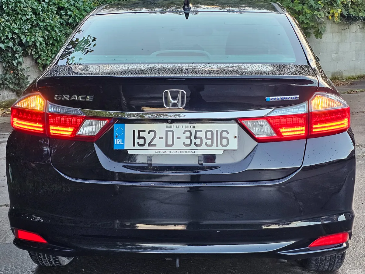 Honda Grace Saloon, Petrol Hybrid, 2015, Black
