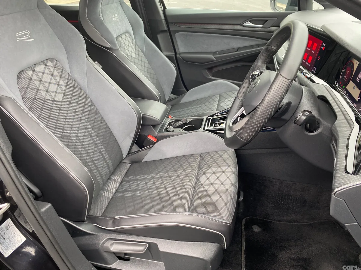 Volkswagen Golf Estate, Diesel, 2024, Black