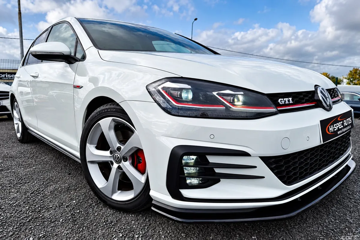 Volkswagen Golf Hatchback, Petrol, 2018, White