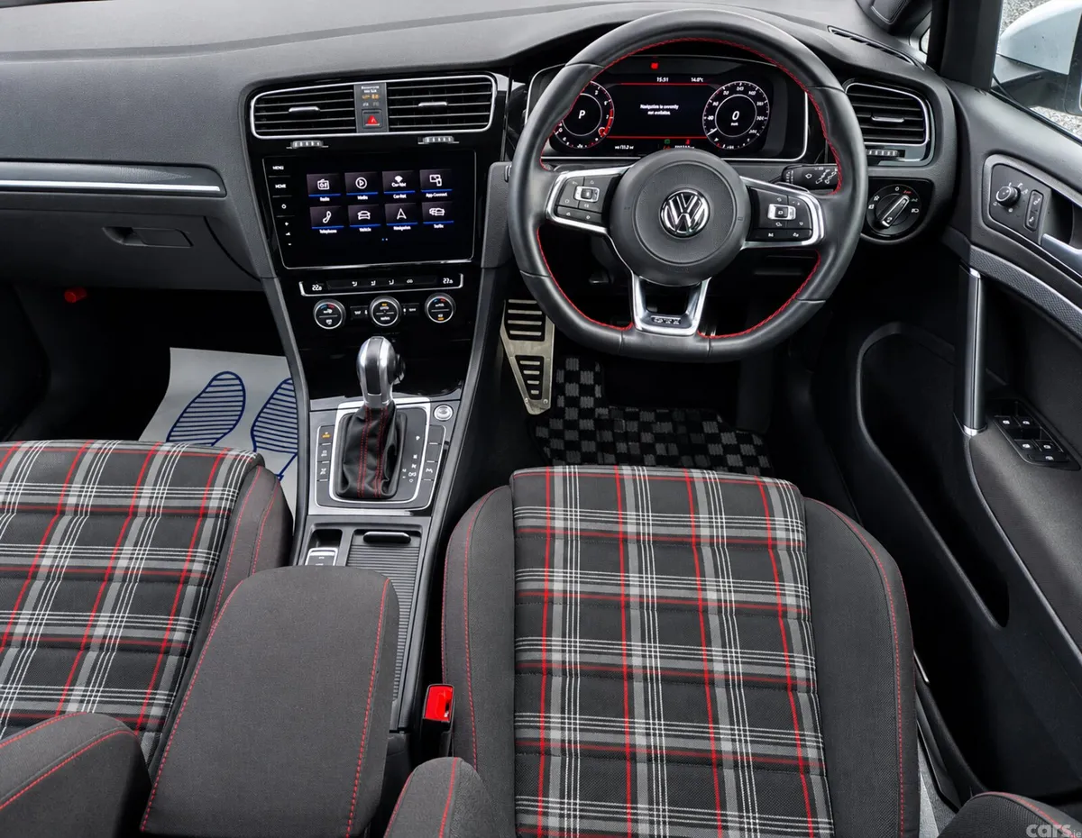 Volkswagen Golf Hatchback, Petrol, 2018, White