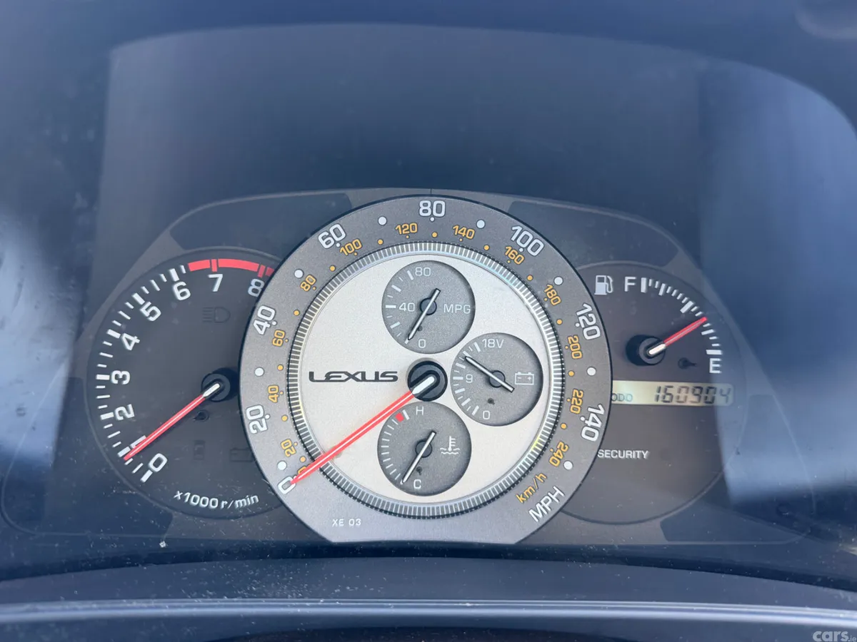 Lexus IS Saloon, Petrol, 2002, Silver
