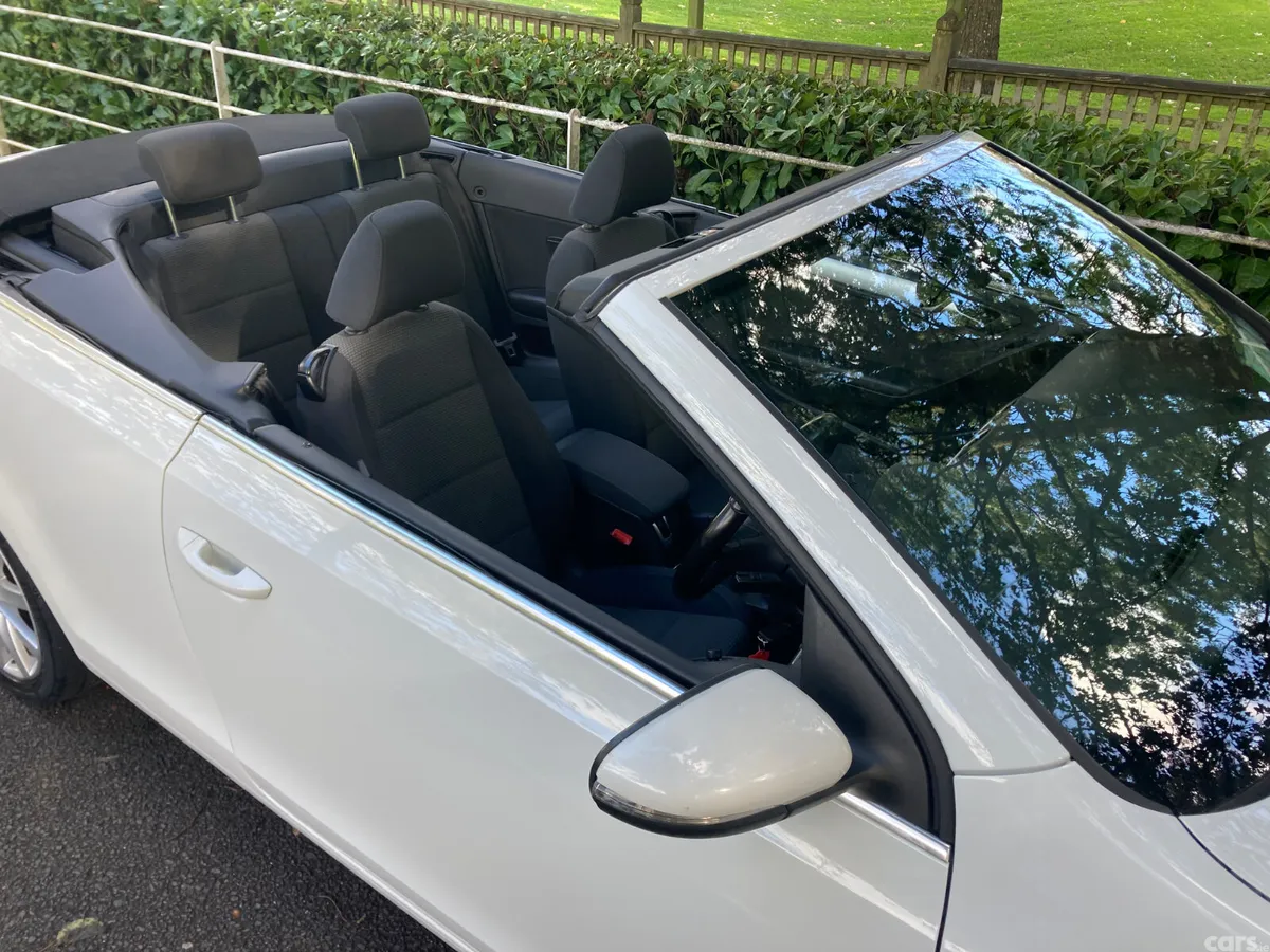 Volkswagen Golf Convertible, Diesel, 2012, White