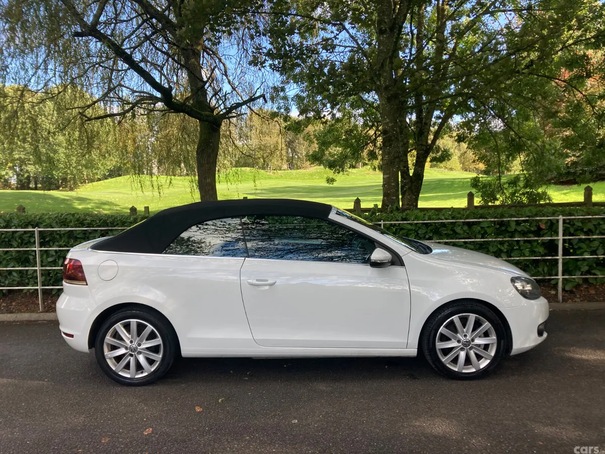 Volkswagen Golf Convertible, Diesel, 2012, White