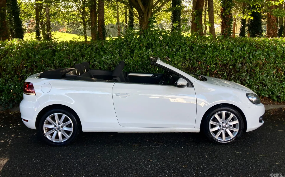 Volkswagen Golf Convertible, Diesel, 2012, White