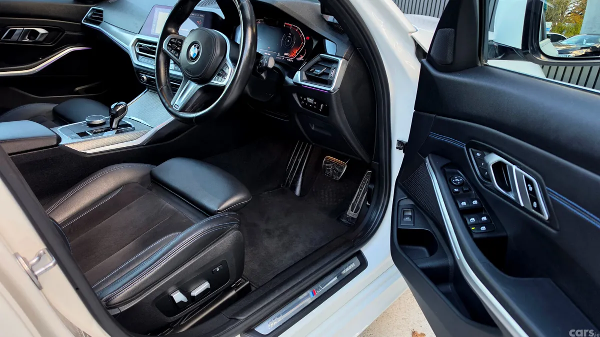 BMW 3-Series Estate, Diesel, 2020, White