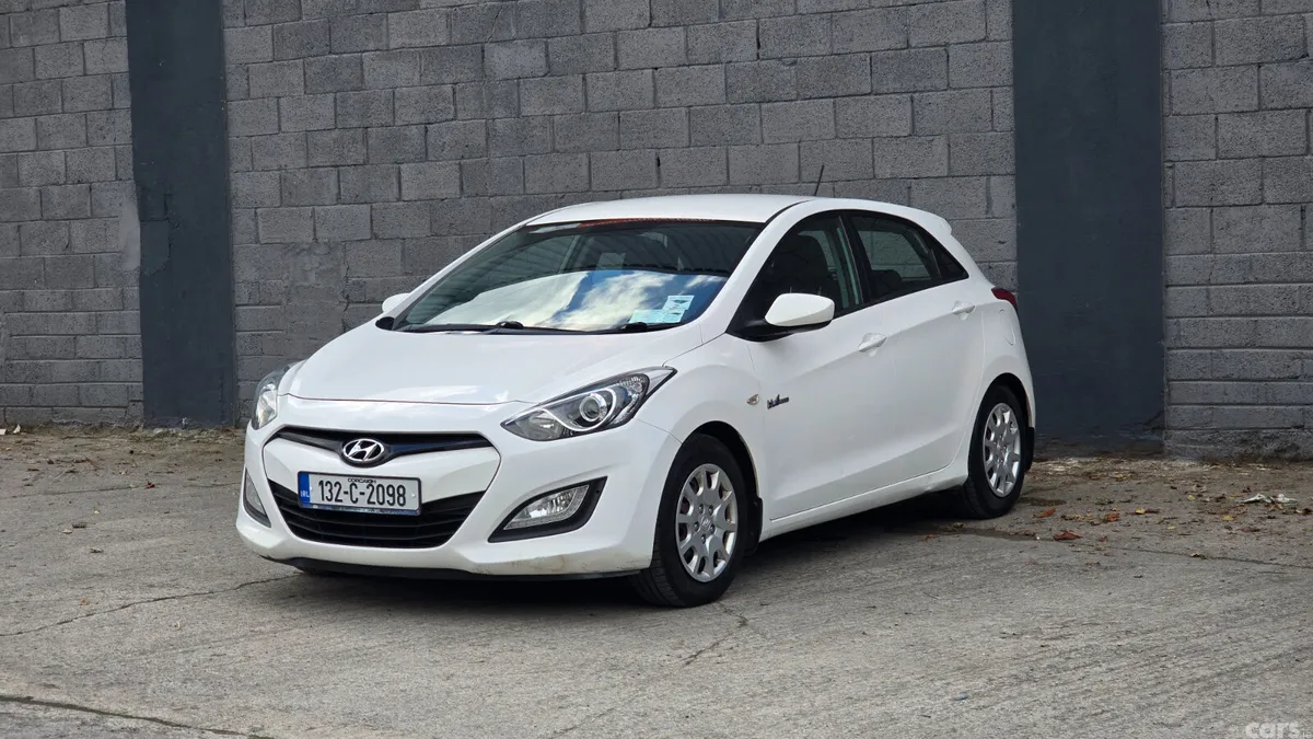 Hyundai i30 Hatchback, Petrol, 2013, White