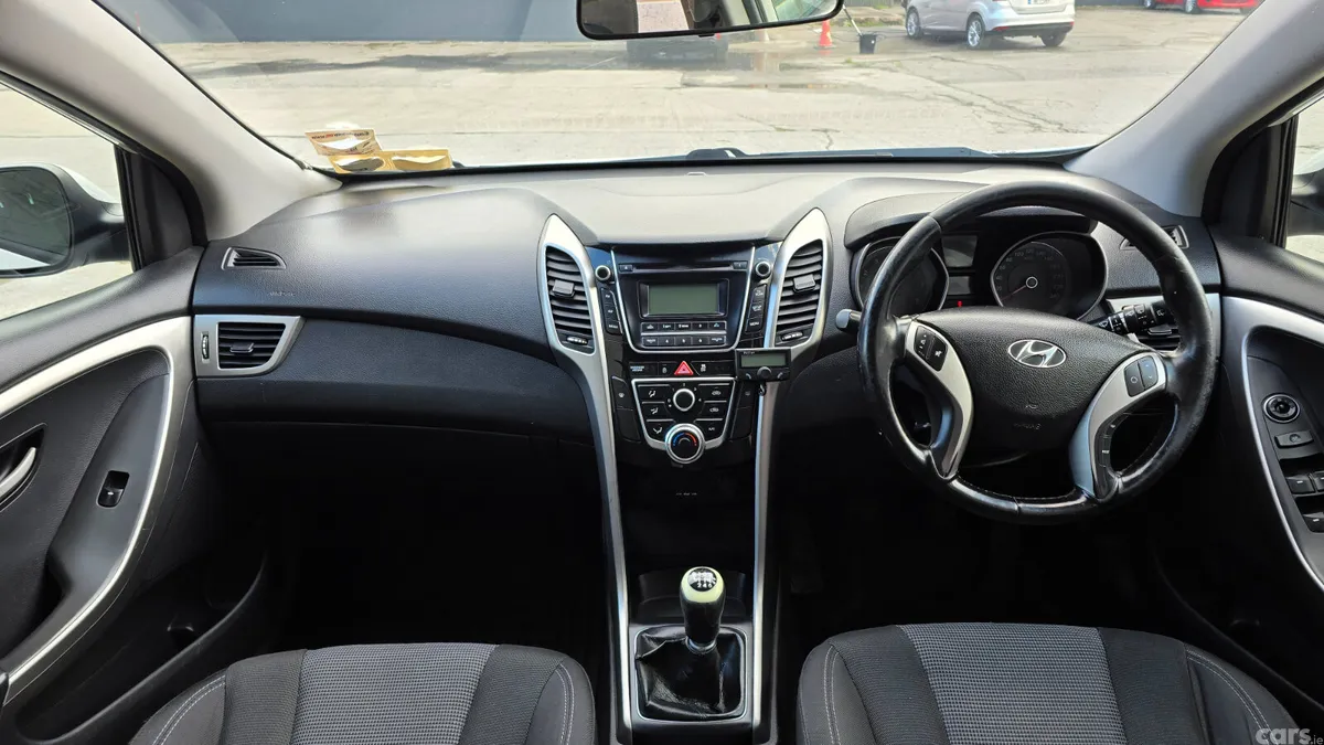 Hyundai i30 Hatchback, Petrol, 2013, White