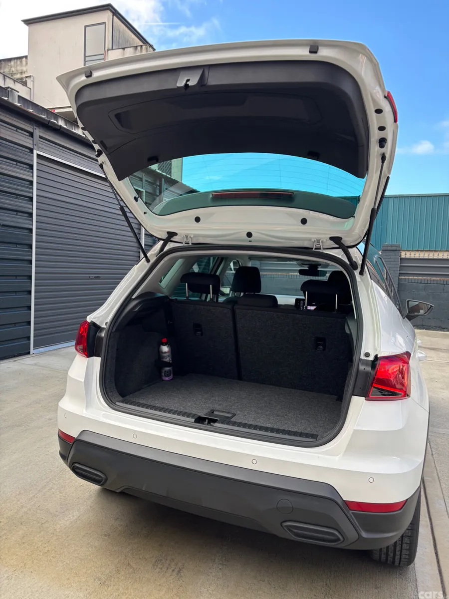 SEAT Arona SUV, Petrol, 2024, White
