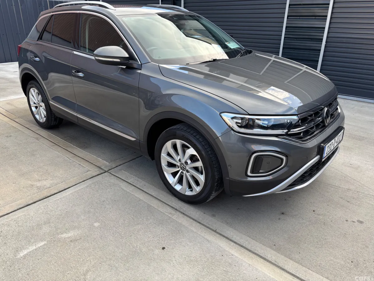 Volkswagen T-Roc SUV, Petrol, 2023, Grey