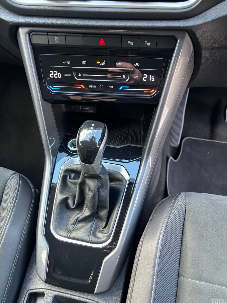 Volkswagen T-Roc SUV, Petrol, 2023, Grey