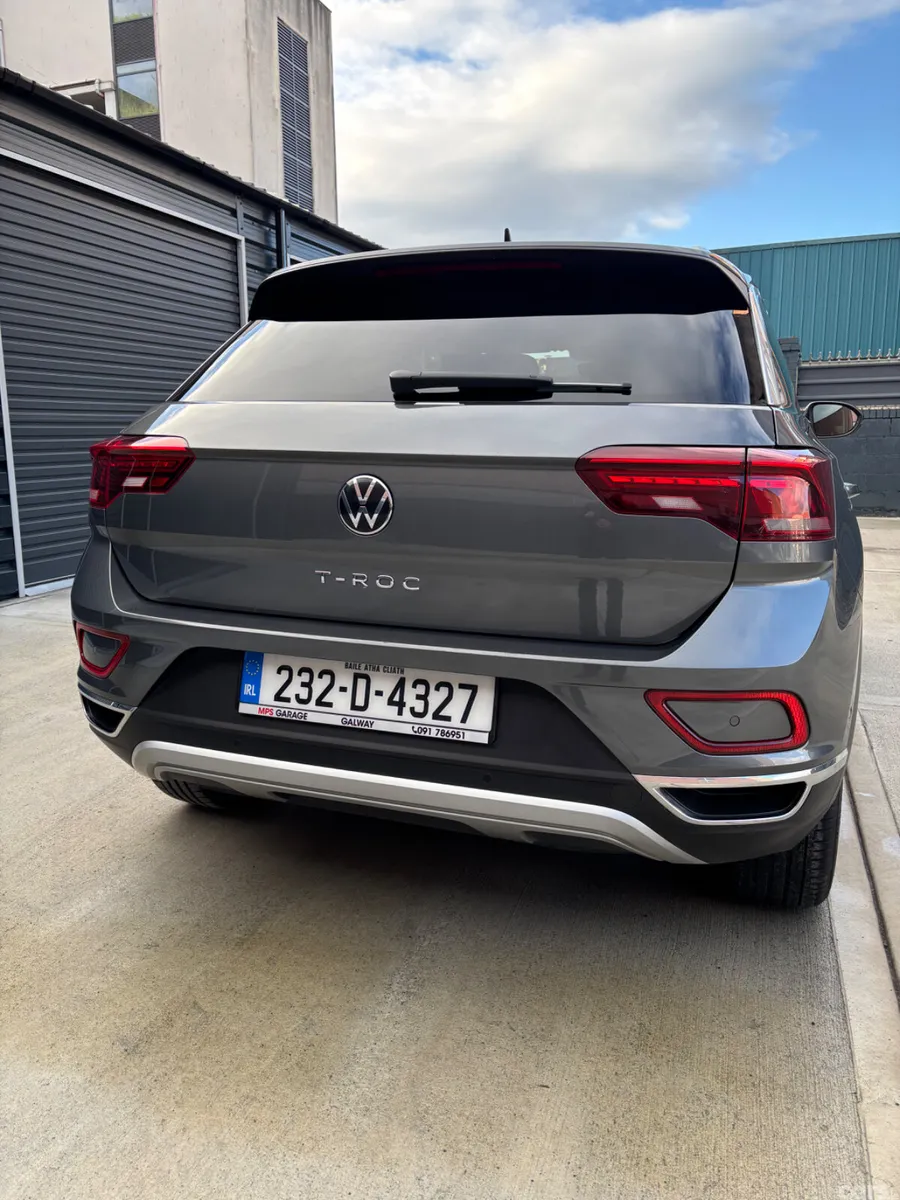 Volkswagen T-Roc SUV, Petrol, 2023, Grey