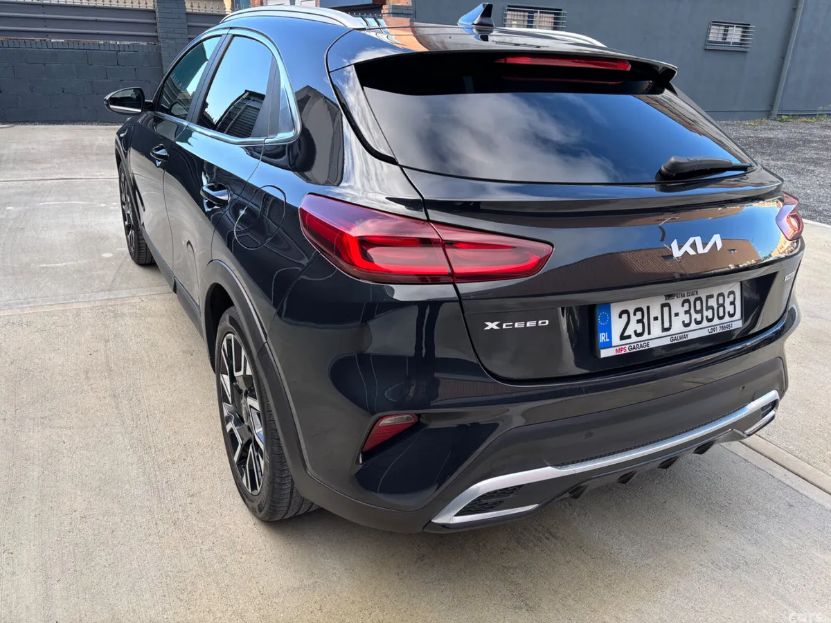 Kia XCeed Hatchback, Petrol Plug-in Hybrid, 2023, Black
