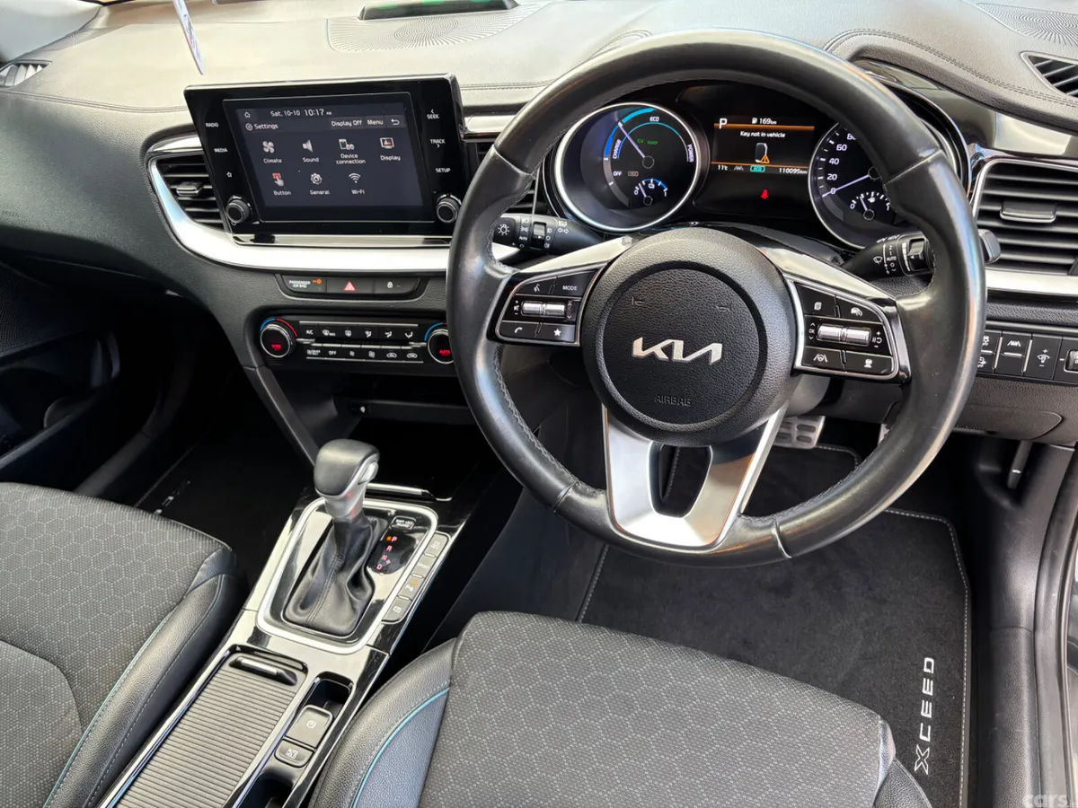 Kia XCeed Hatchback, Petrol Plug-in Hybrid, 2023, Black