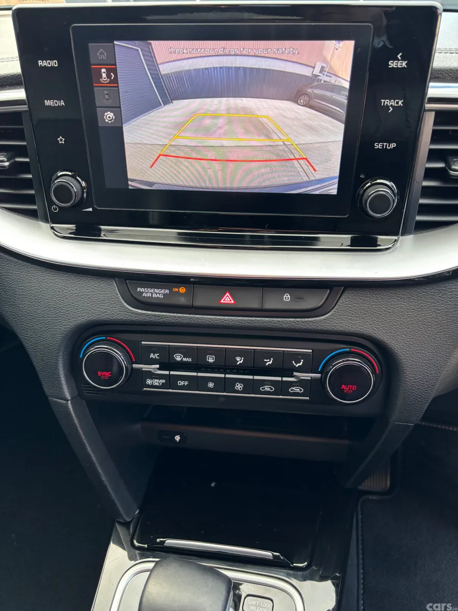 Kia XCeed Hatchback, Petrol Plug-in Hybrid, 2023, Black