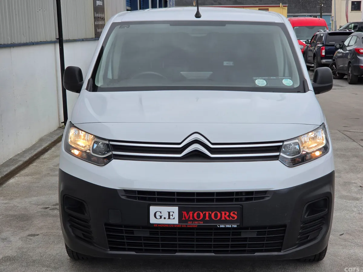 Citroen Berlingo MPV, Diesel, 2023, White