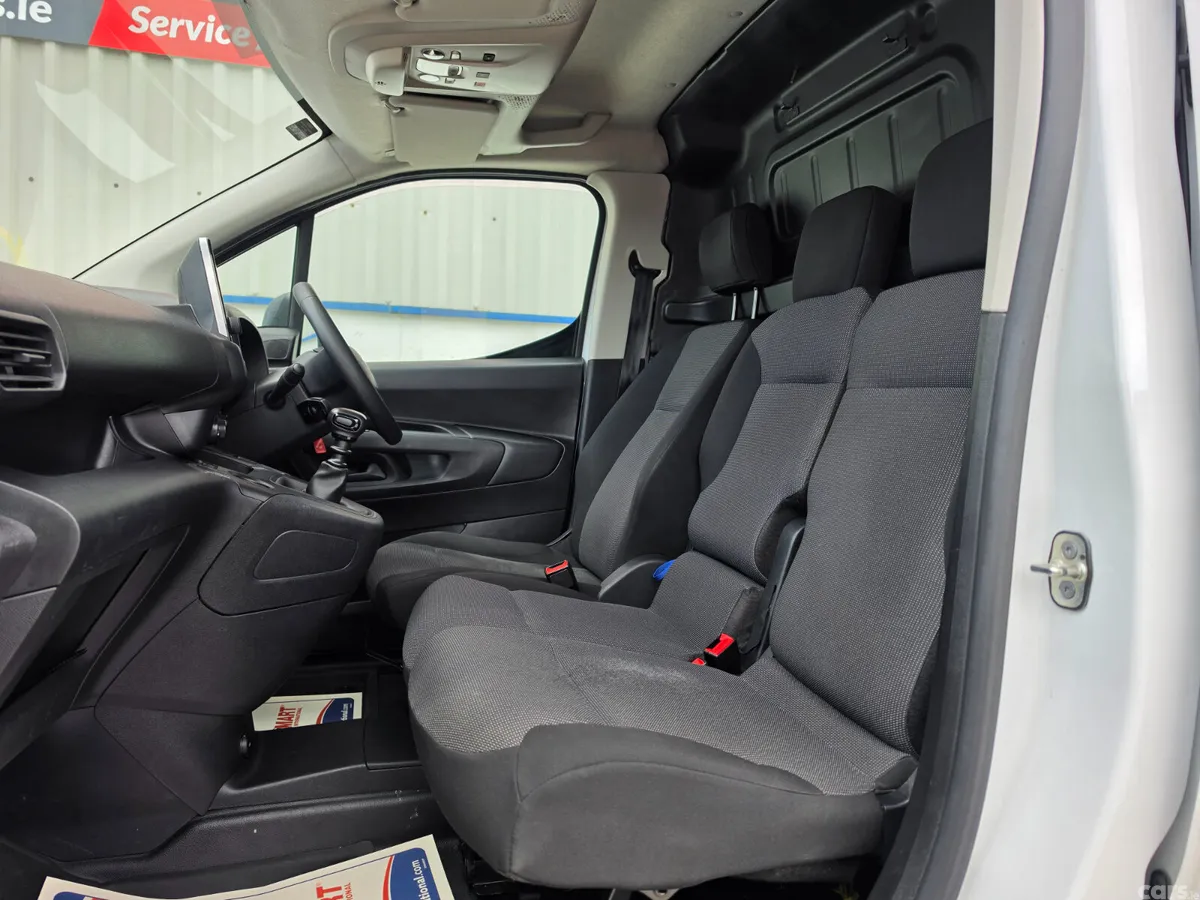 Citroen Berlingo MPV, Diesel, 2023, White
