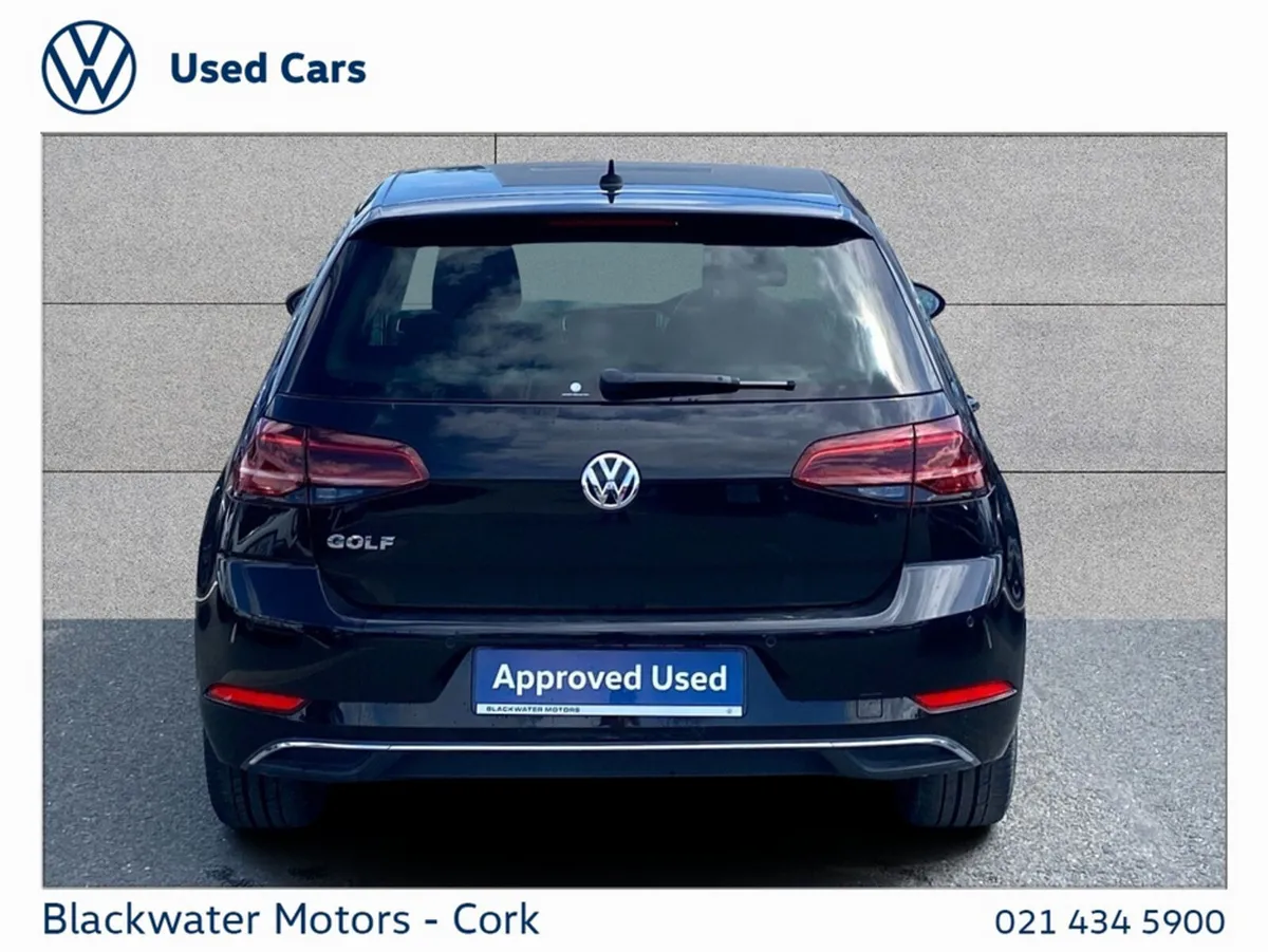 Volkswagen Golf Hatchback, Petrol, 2017, 