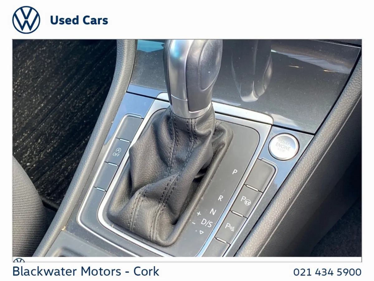 Volkswagen Golf Hatchback, Petrol, 2017, 