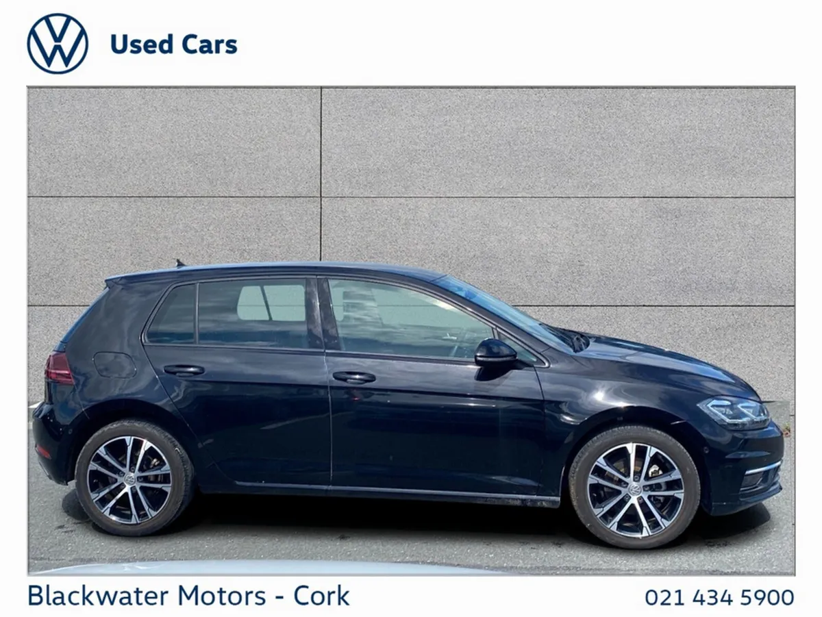 Volkswagen Golf Hatchback, Petrol, 2017, 