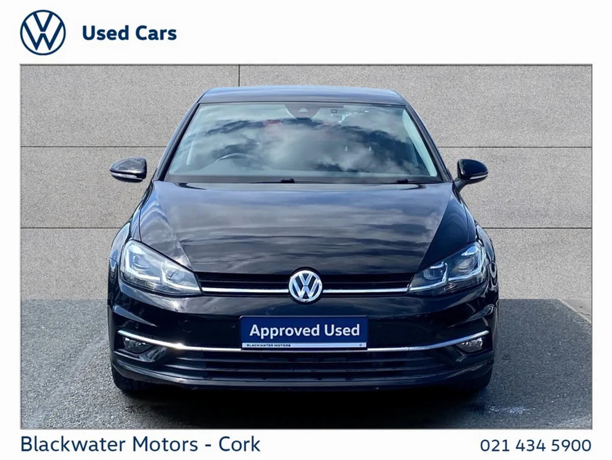 Volkswagen Golf Hatchback, Petrol, 2017, 