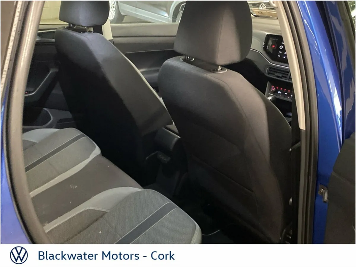 Volkswagen Polo Hatchback, Petrol, 2021, 