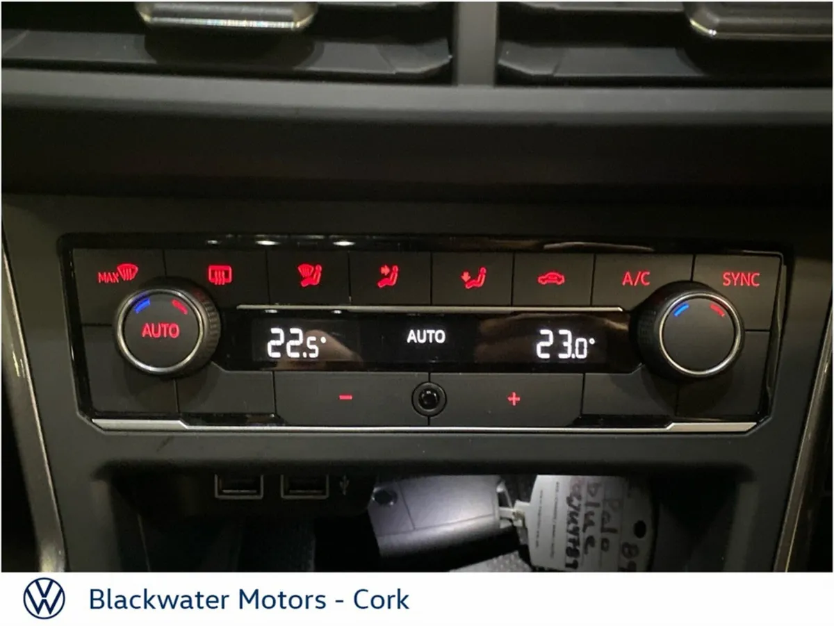 Volkswagen Polo Hatchback, Petrol, 2021, 