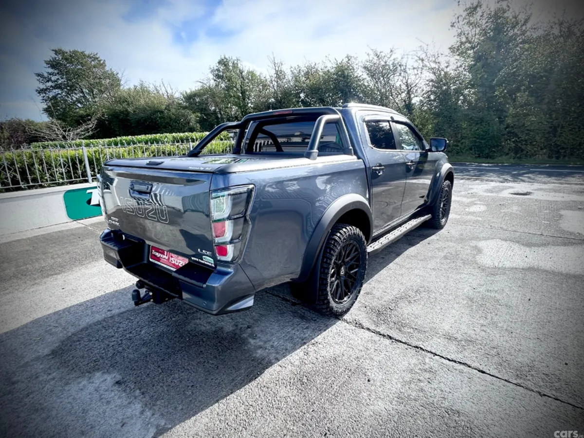 Isuzu D-Max Pick Up, Diesel, 2026, Grey