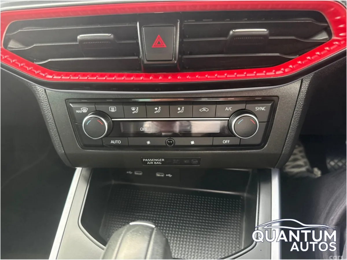 SEAT Arona Hatchback, Petrol, 2024, Grey