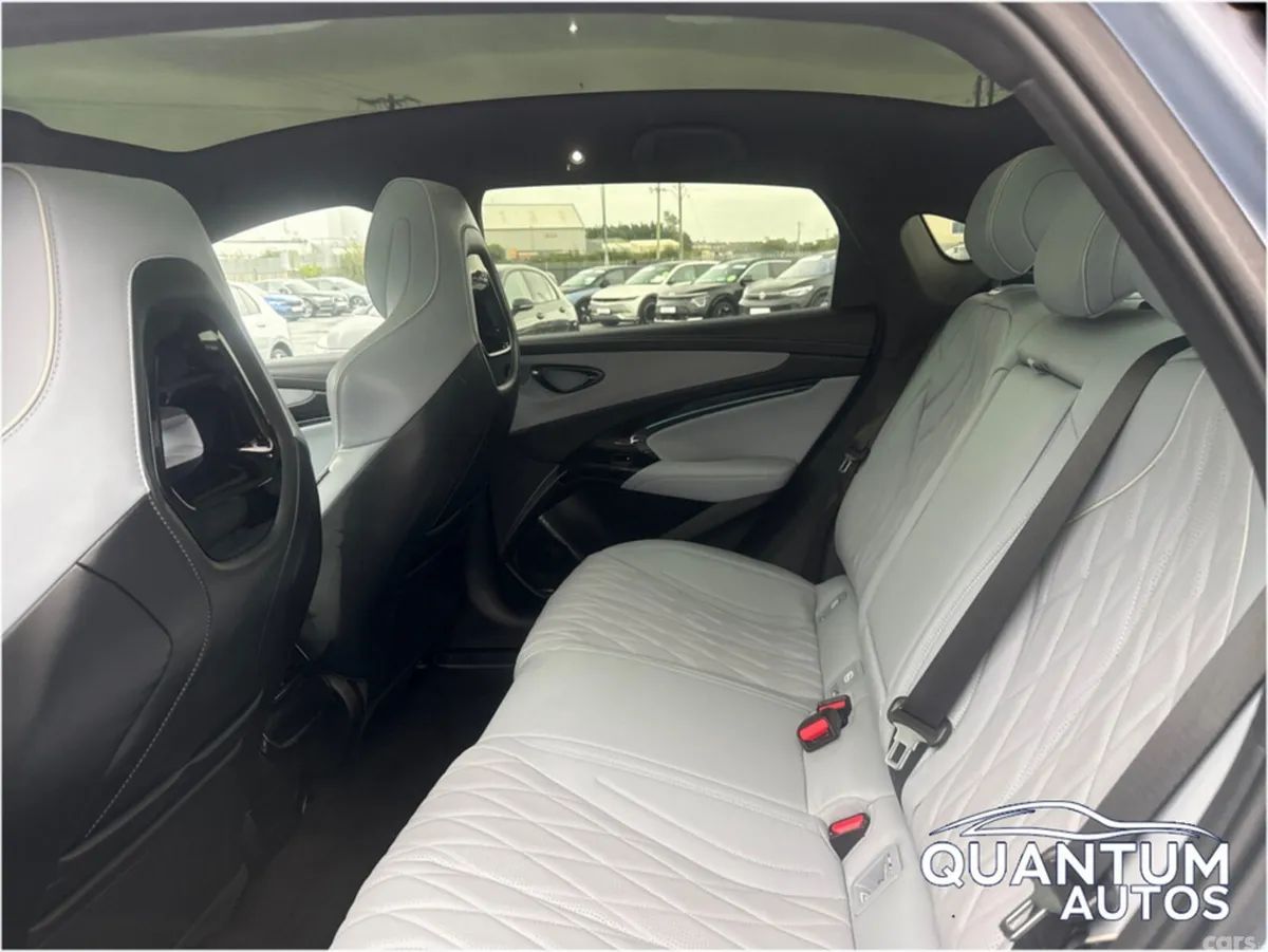 BYD SEAL Saloon, Electric, 2024, Blue