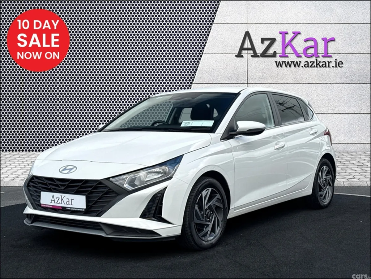 Hyundai i20 Hatchback, Petrol, 2025, White