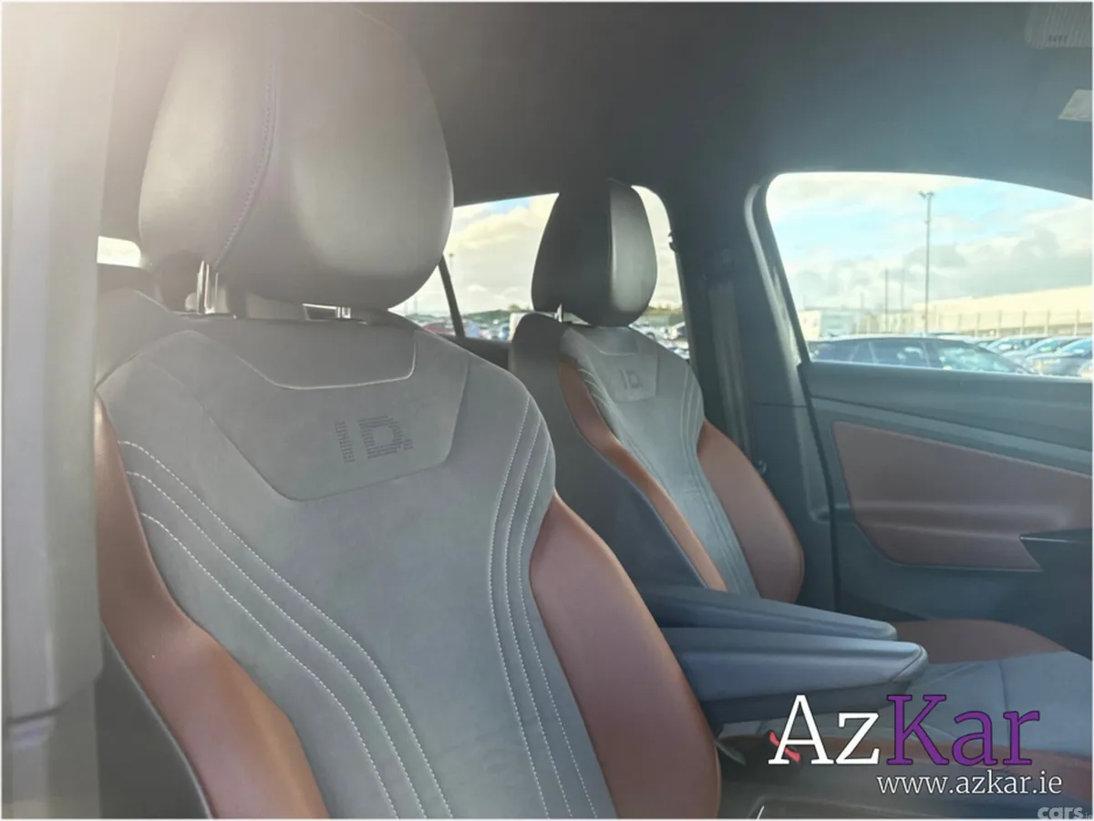 Volkswagen ID.4 SUV, Electric, 2021, Grey